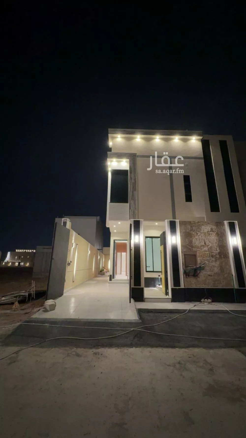 فيلا 6 غرف في الرمال 1