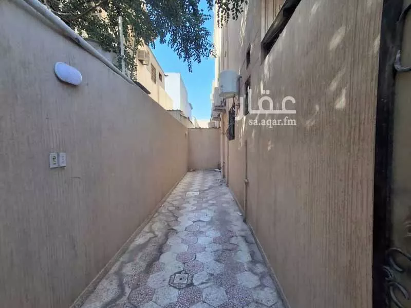 10 bedroom building in Uhud, Eastern Province 6