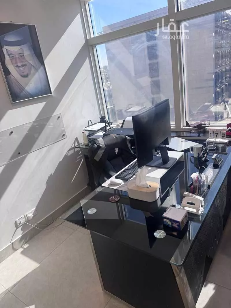 مكتب 1 م² في الرويس 4