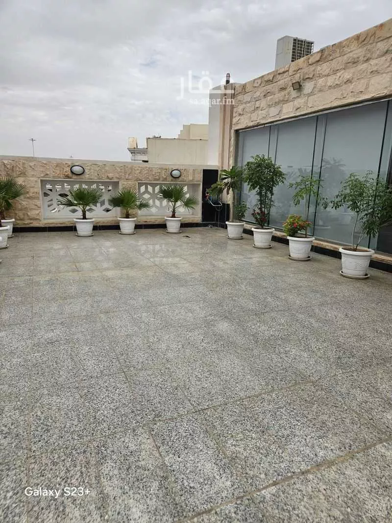 4 bedroom floor in Al Hadiqah 5