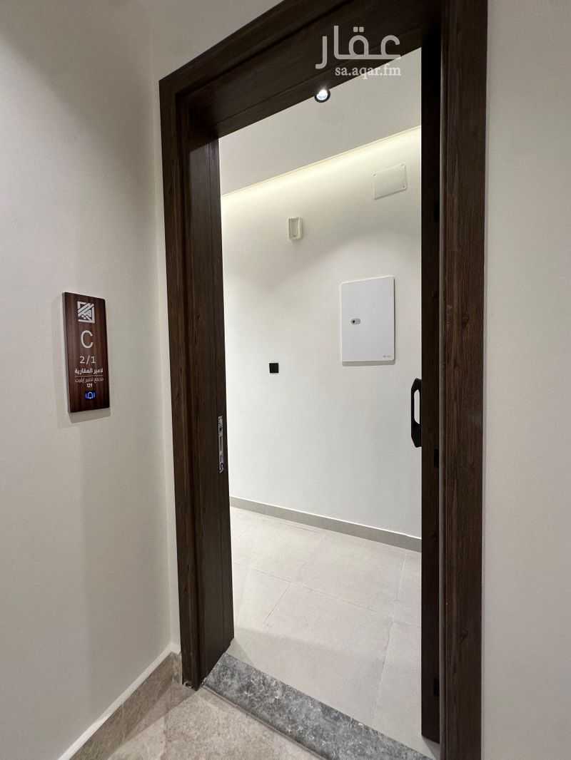 2 bedroom apartment in Al Hamra, Jeddah 3