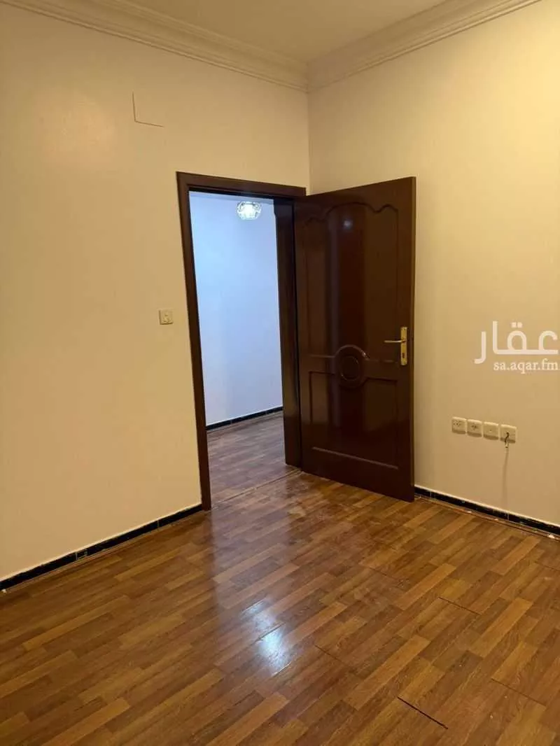 شقة 5 غرف في أبوبريقاء 5