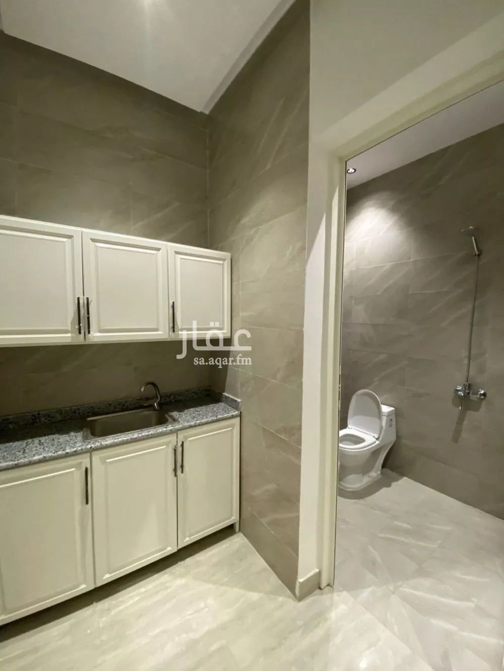 1 bedroom apartment in Dhahrat Laban 5