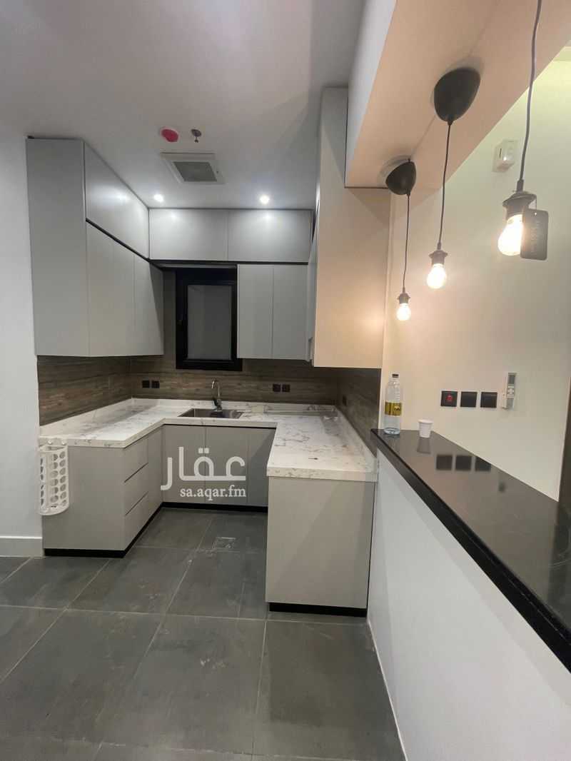 5 bedroom apartment in Al Aridh, Riyadh 3