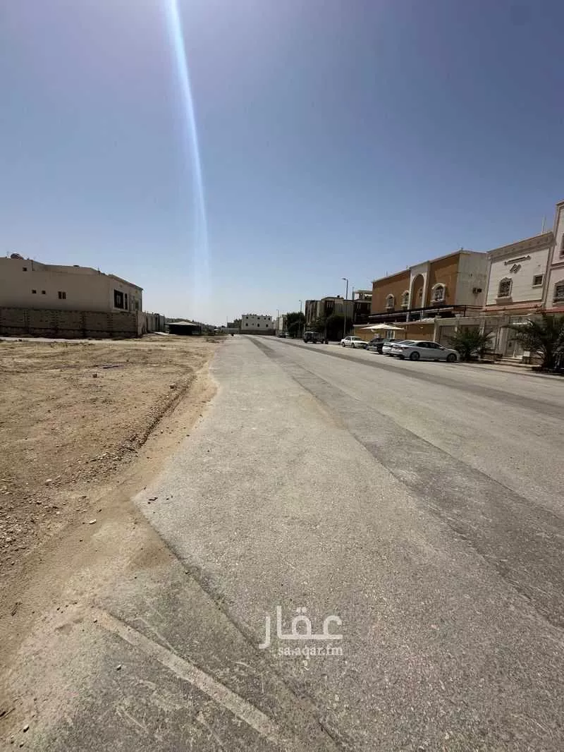 513 sqm land in Dahiat King Fahd 4