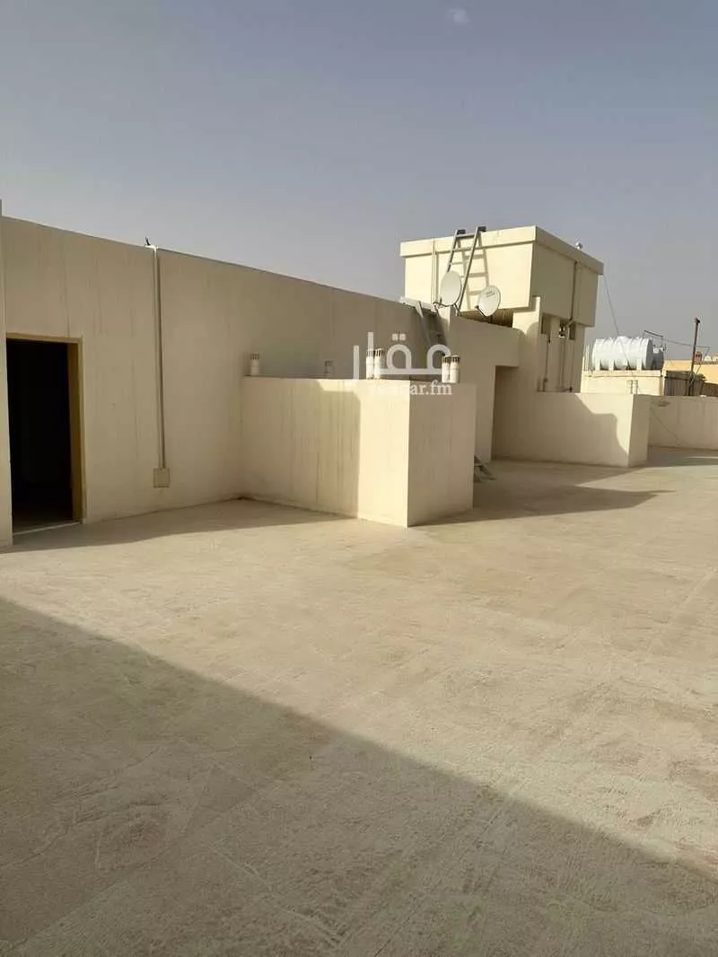 900 sqm building in King Faisal 5