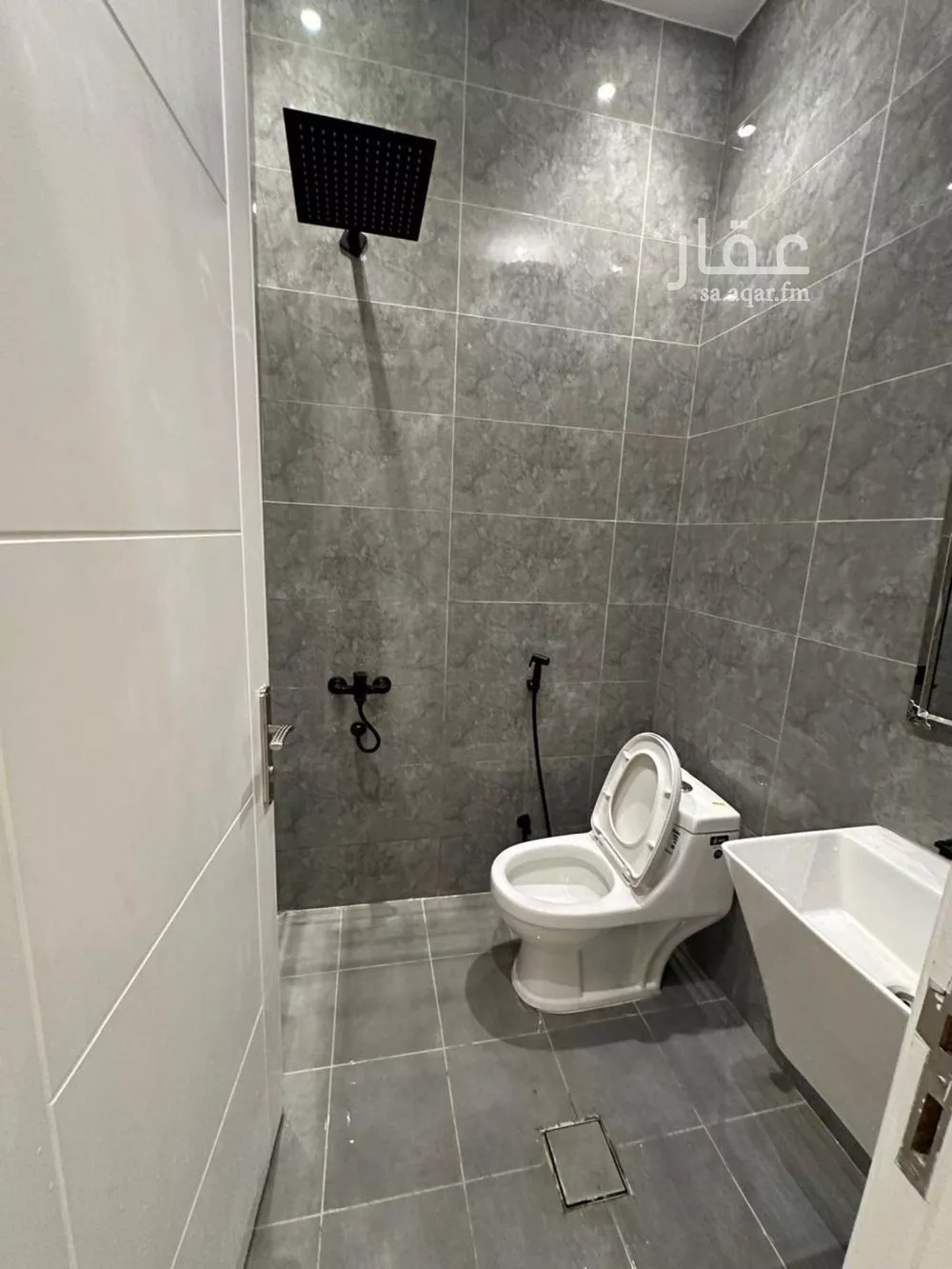 1 bedroom apartment in Al Malaz 3