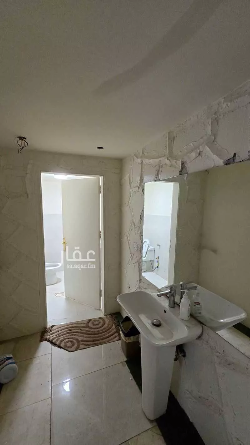 محل 100 م² في الخليج 3