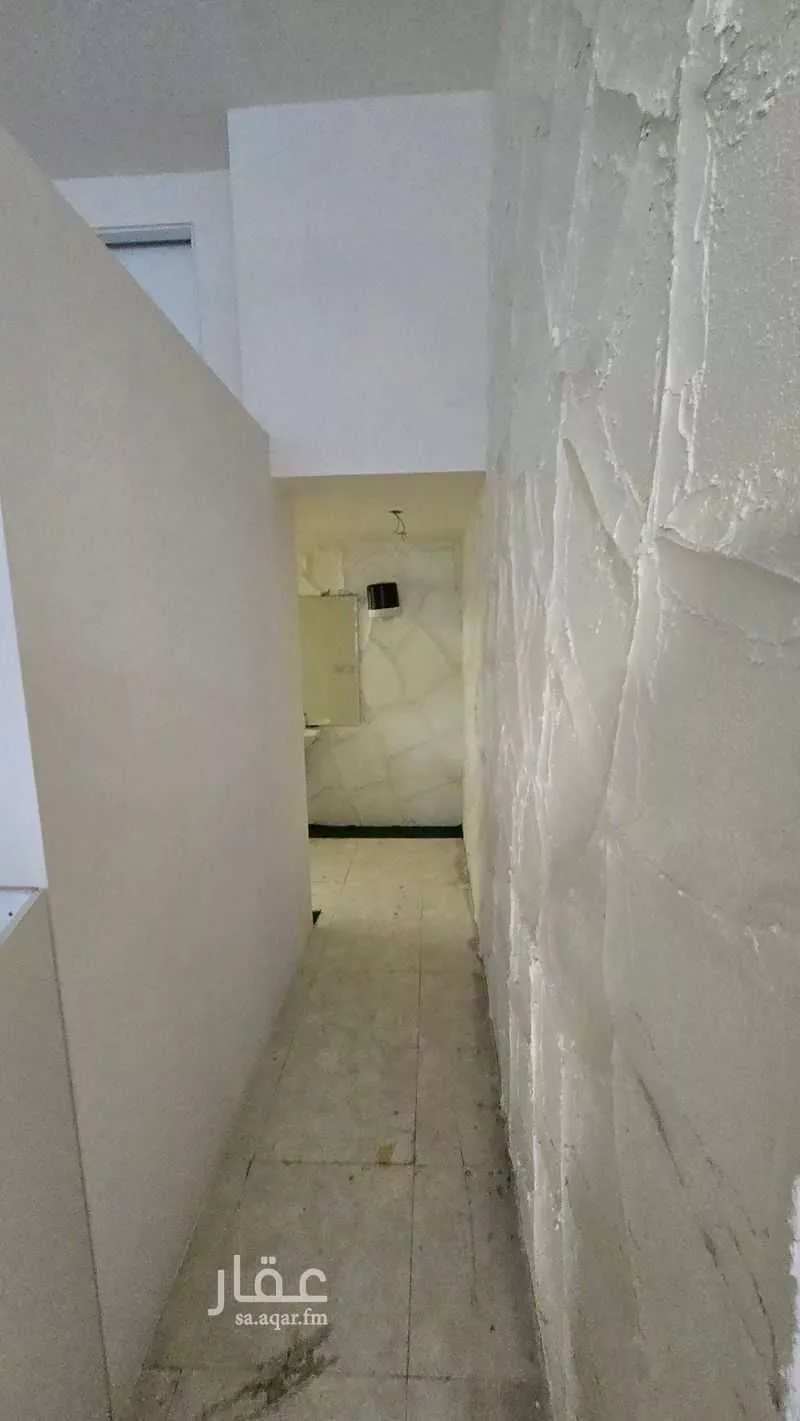 محل 100 م² في الخليج 5