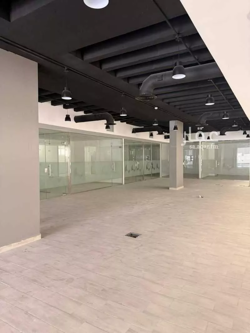 418 sqm office in Al Olaya 2