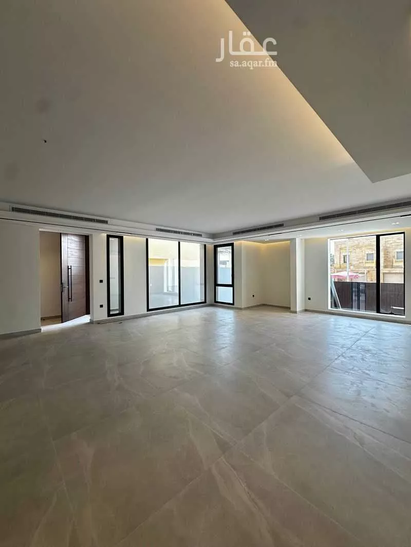 5 bedroom villa in Al Murjan 4