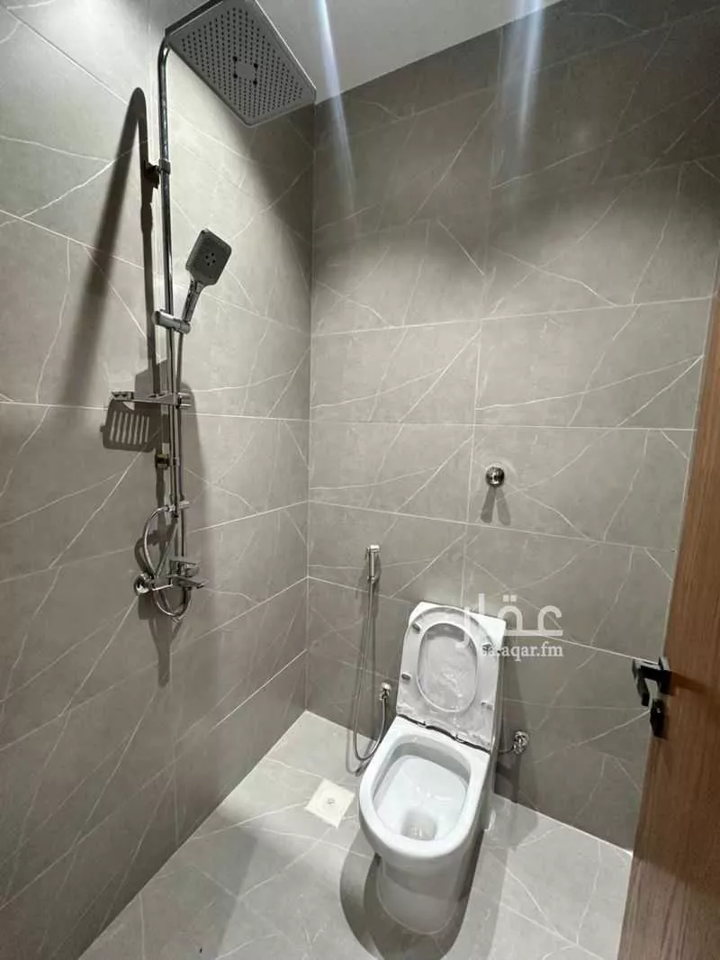 شقة 4 غرف في النزهة 5