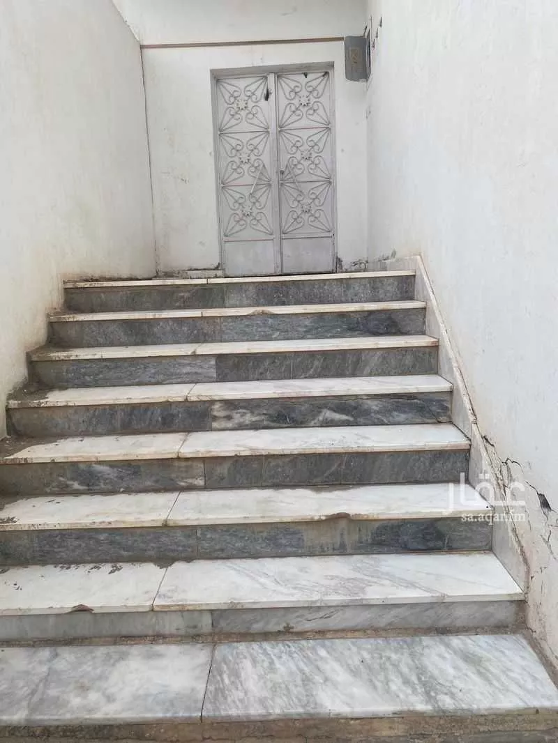 شقة 4 غرف في الخاتم 3