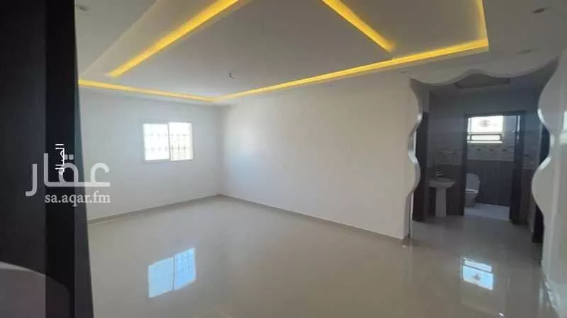 3 bedroom floor in Tuwaiq 4