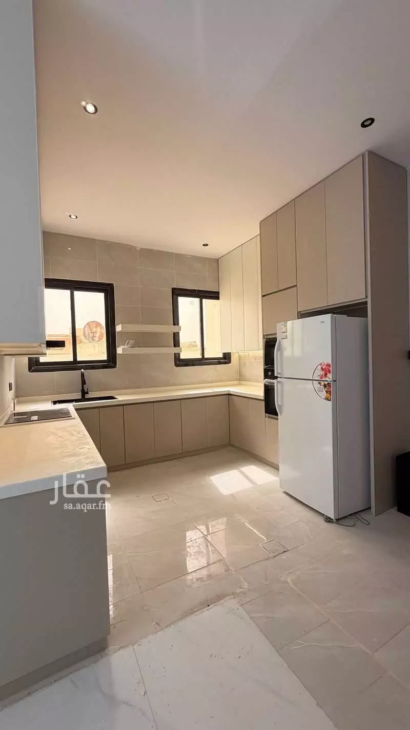 3 bedroom floor in As Suwaidi 4