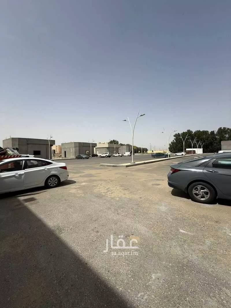 محل 50 م² في الأمل 2