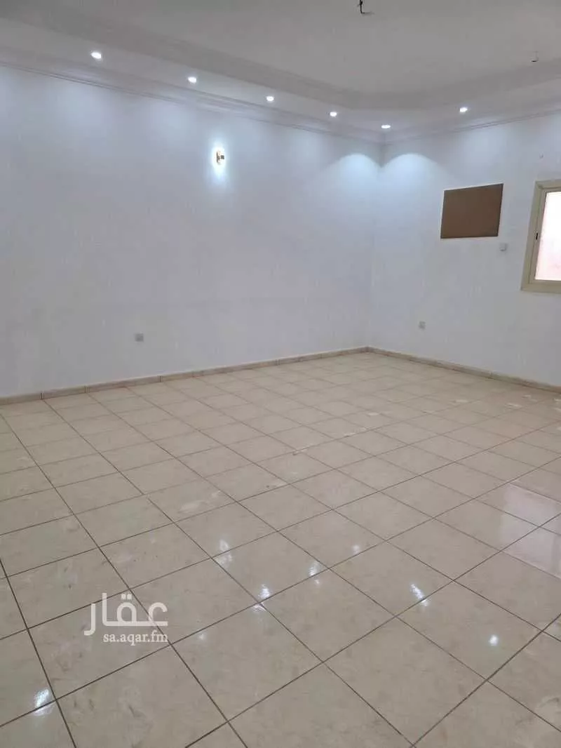 شقة 5 غرف في الملك فهد 4