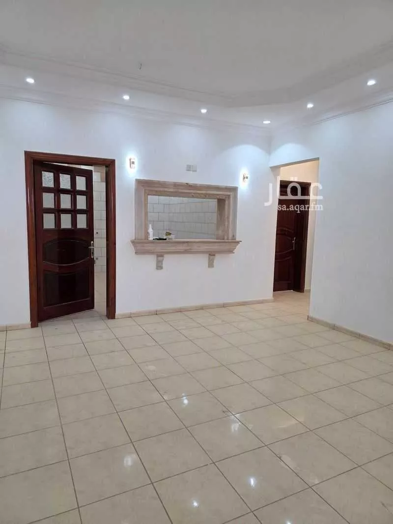 شقة 5 غرف في الملك فهد 3