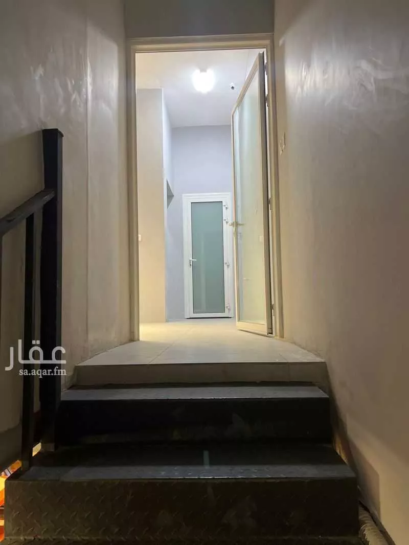 محل 160 م² في الخضرية 3