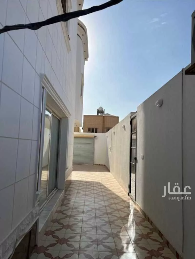 فيلا 7 غرف في اليرموك 4