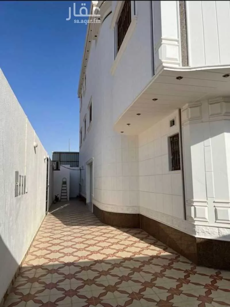 فيلا 7 غرف في اليرموك 5