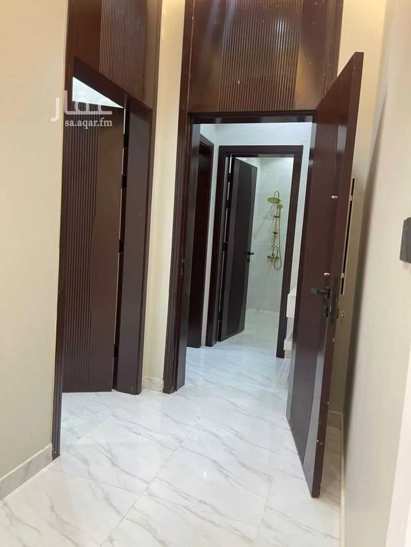 فيلا 5 غرف في القرينة 1