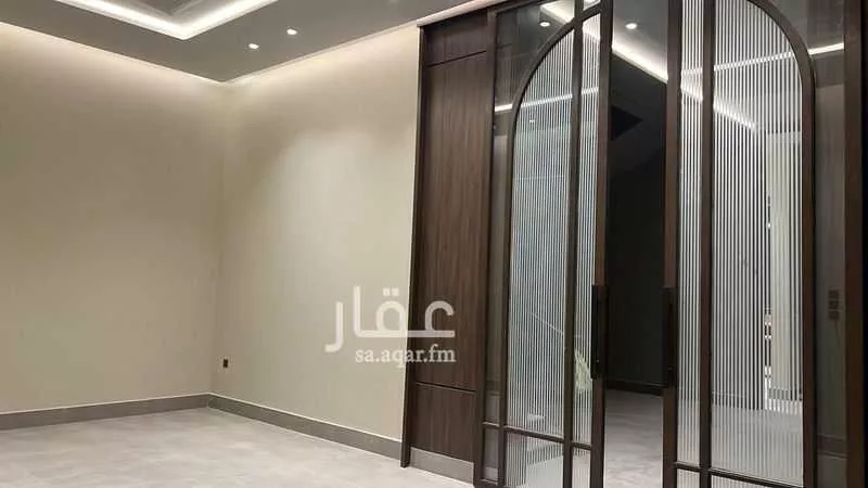 فيلا  في الملك فهد 3