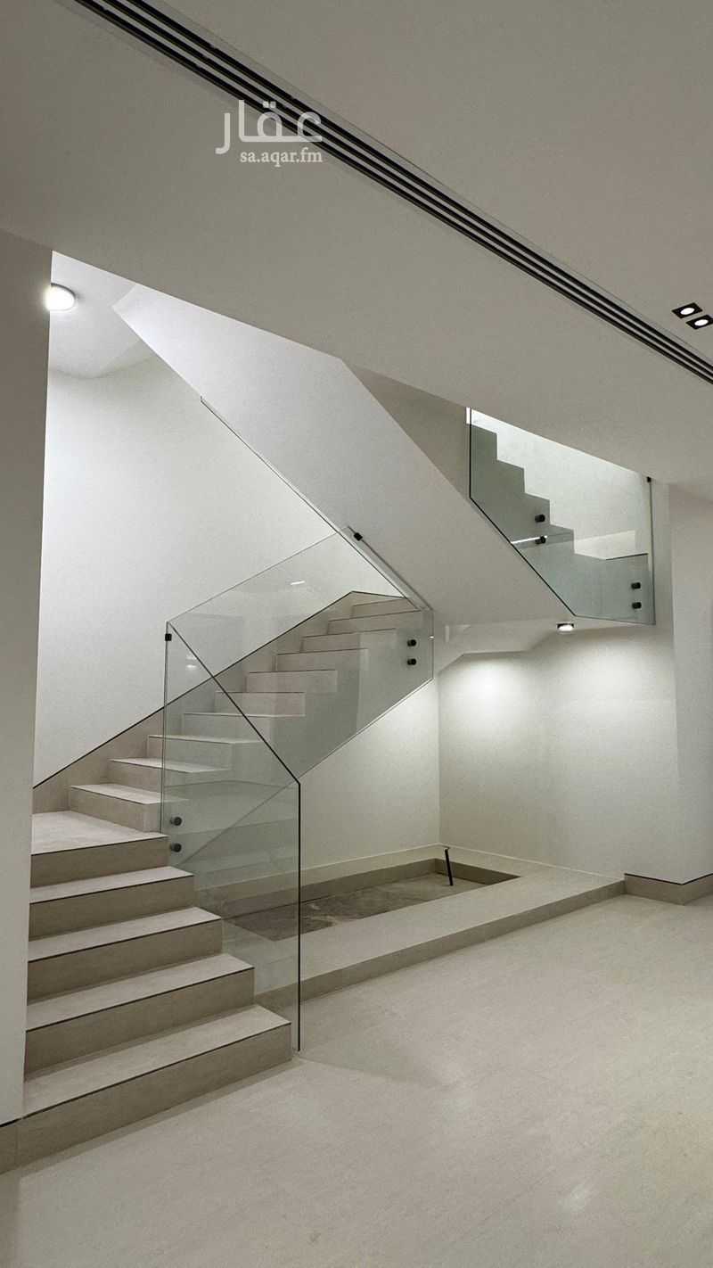 4 bedroom villa in Al Safa, Riyadh 17