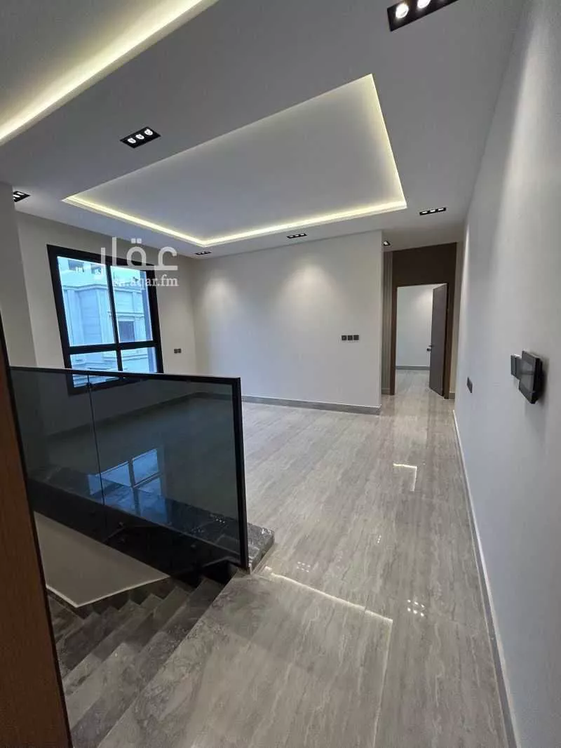 8 bedroom apartment in Al Rimal 7