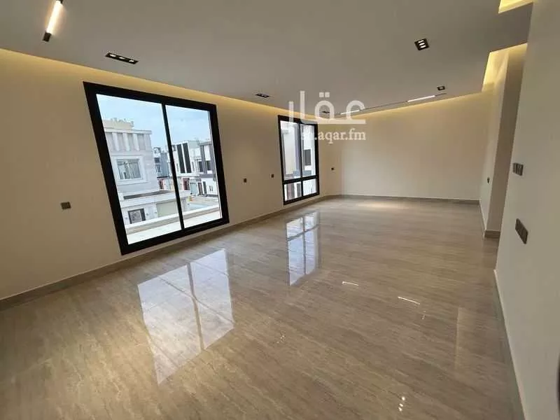 8 bedroom apartment in Al Rimal 3