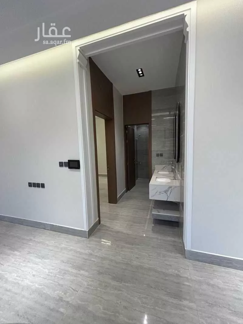 8 bedroom apartment in Al Rimal 6