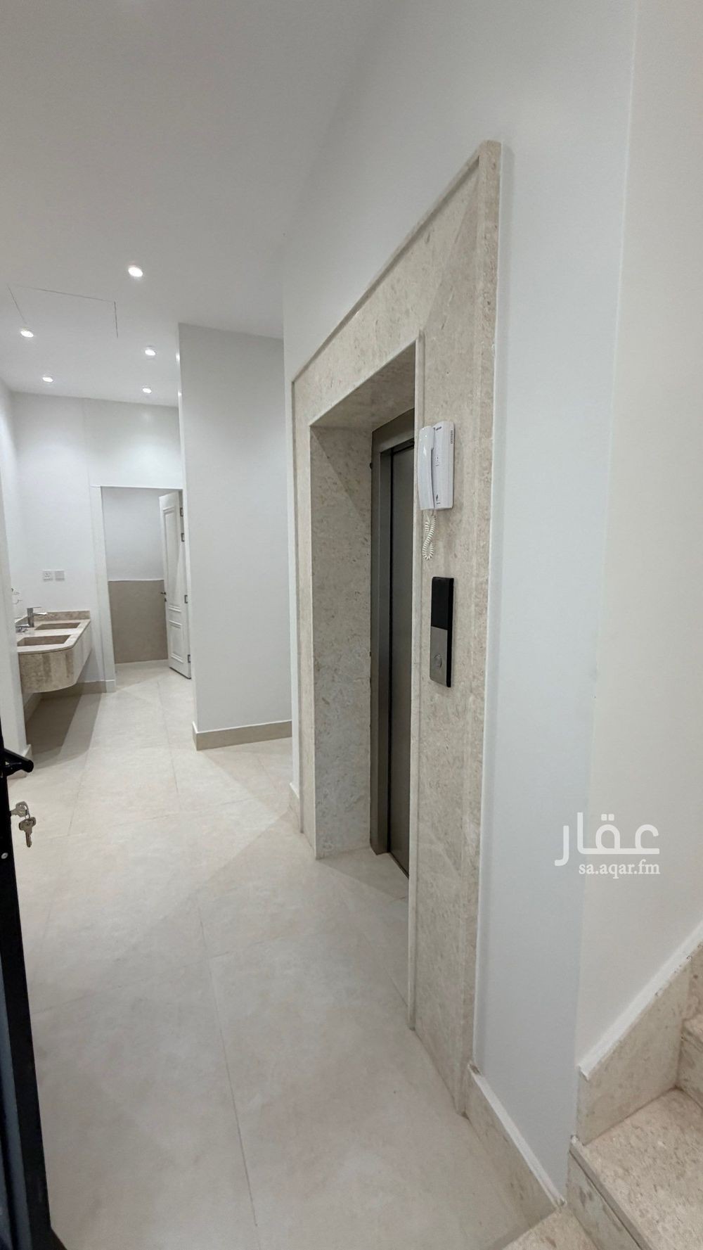 5 bedroom villa in Al Mahdiyyah 2