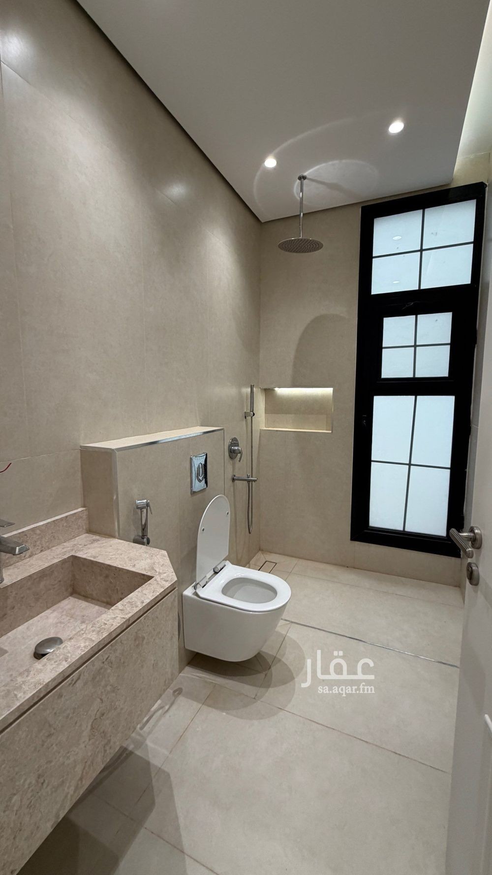 5 bedroom villa in Al Mahdiyyah 10