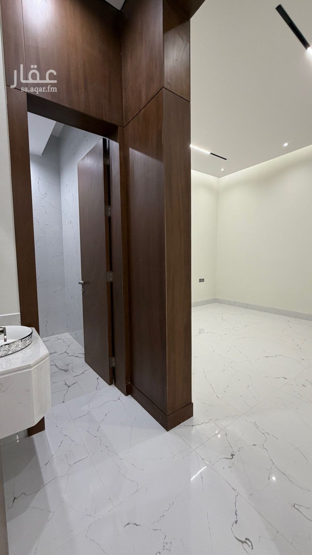 5 bedroom villa in Al Mahdiyyah 12