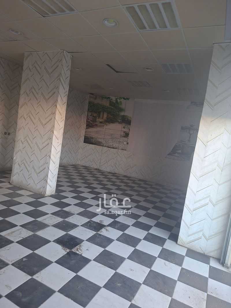 shop in Sikkat Al Hadeed, Madinah 3