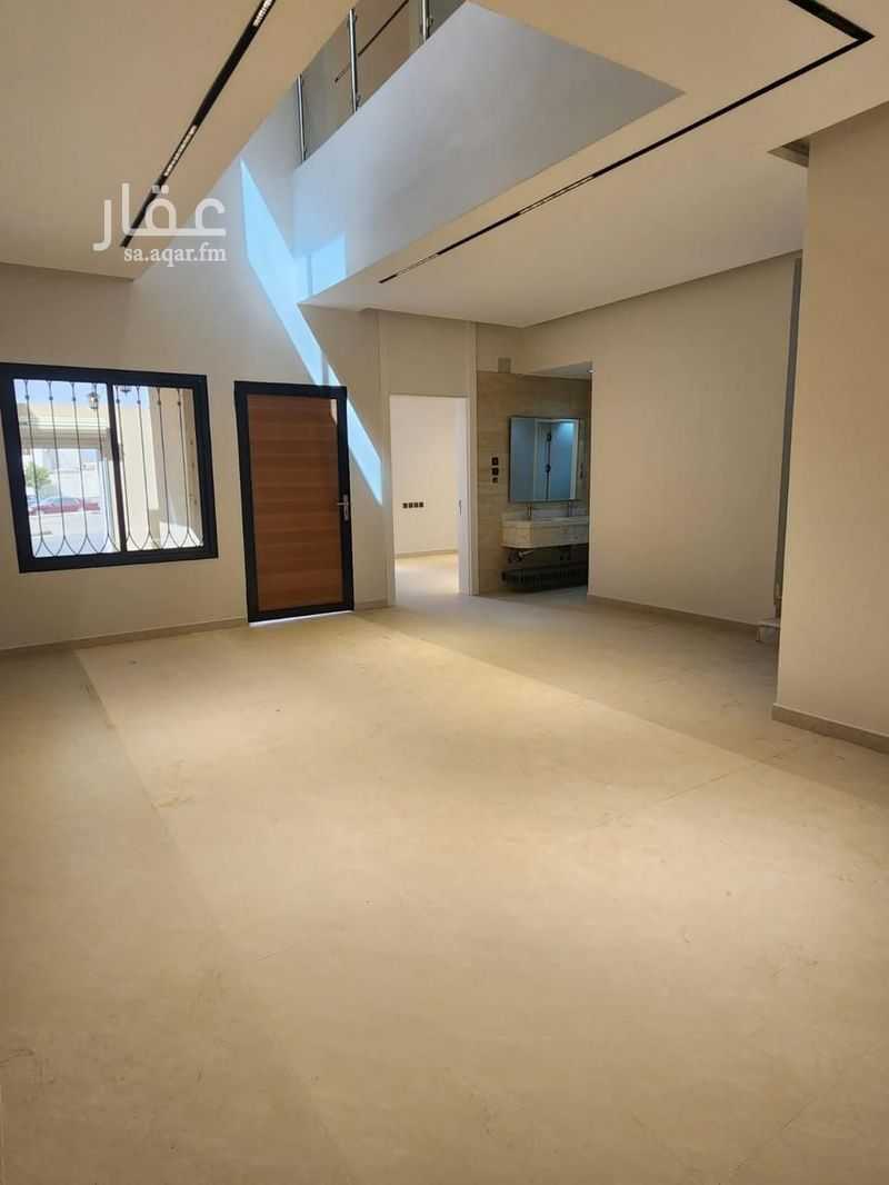 7 bedroom villa in Shubra, Riyadh 17