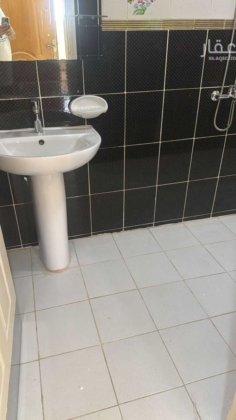 4 bedroom apartment in Mishrifah, Jeddah 10