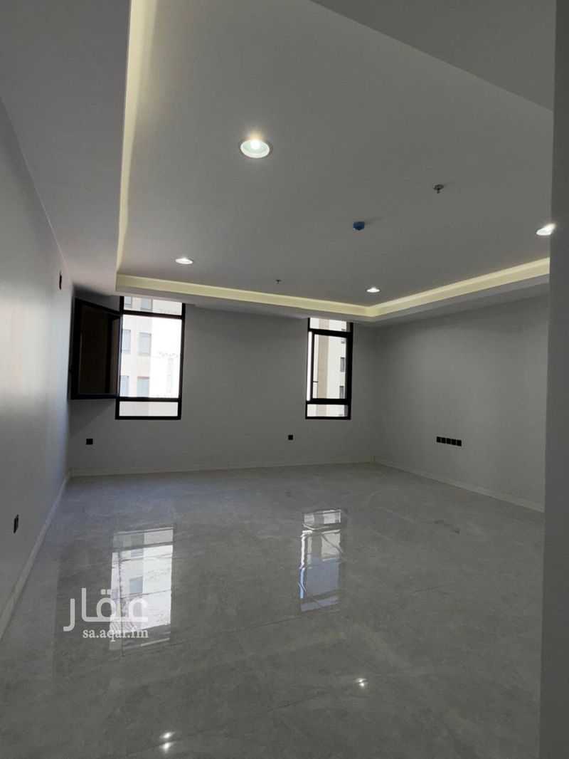 3 bedroom apartment in Khuzam, Riyadh 8
