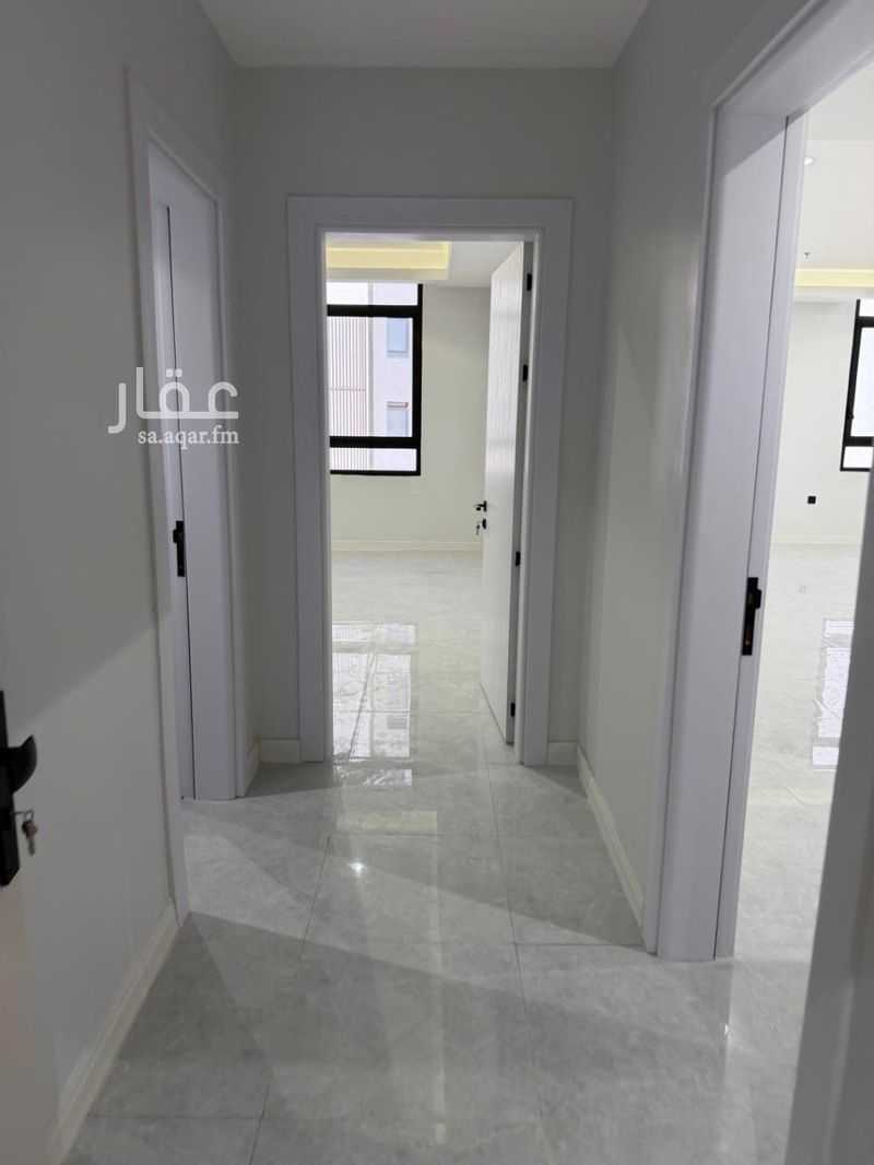 3 bedroom apartment in Khuzam, Riyadh 6