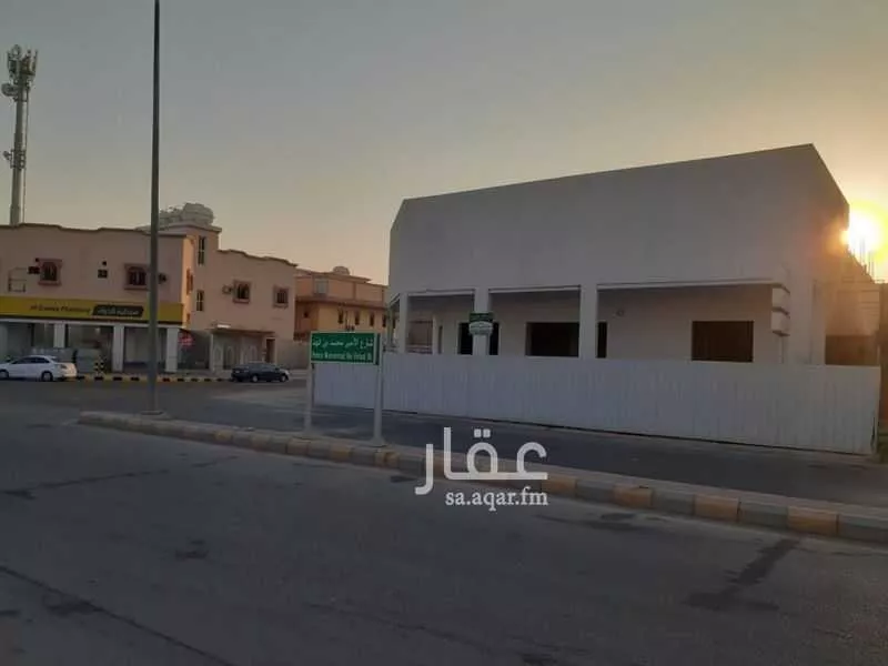 عمارة للبيع في شارع شارع الامير محمد بن فهد, حي العزيزية, مدينة الخفجى, المنطقة الشرقية 1 صورة