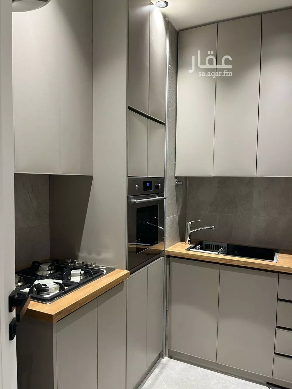 شقة للبيع في شارع العود, حي العزيزية, مدينة مكه المكرمه, منطقة مكة المكرمة 1 صورة