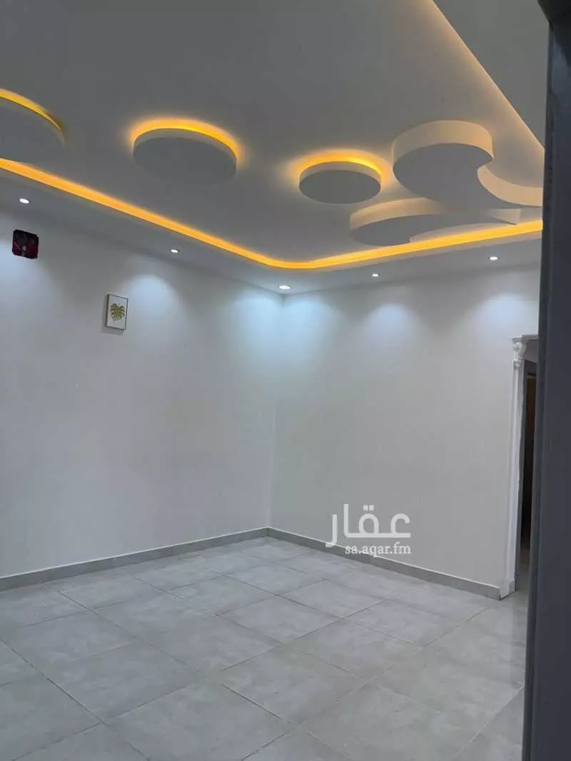 شقة للإيجار في شارع عقرباء 126 ، العيينة ، الدرعية 1 صورة