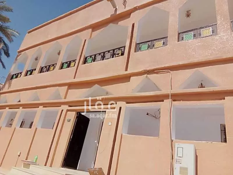فيلا للبيع في شارع الحارث بن اوس, حي العزيزية, مدينة ضرما, منطقة الرياض 1 صورة