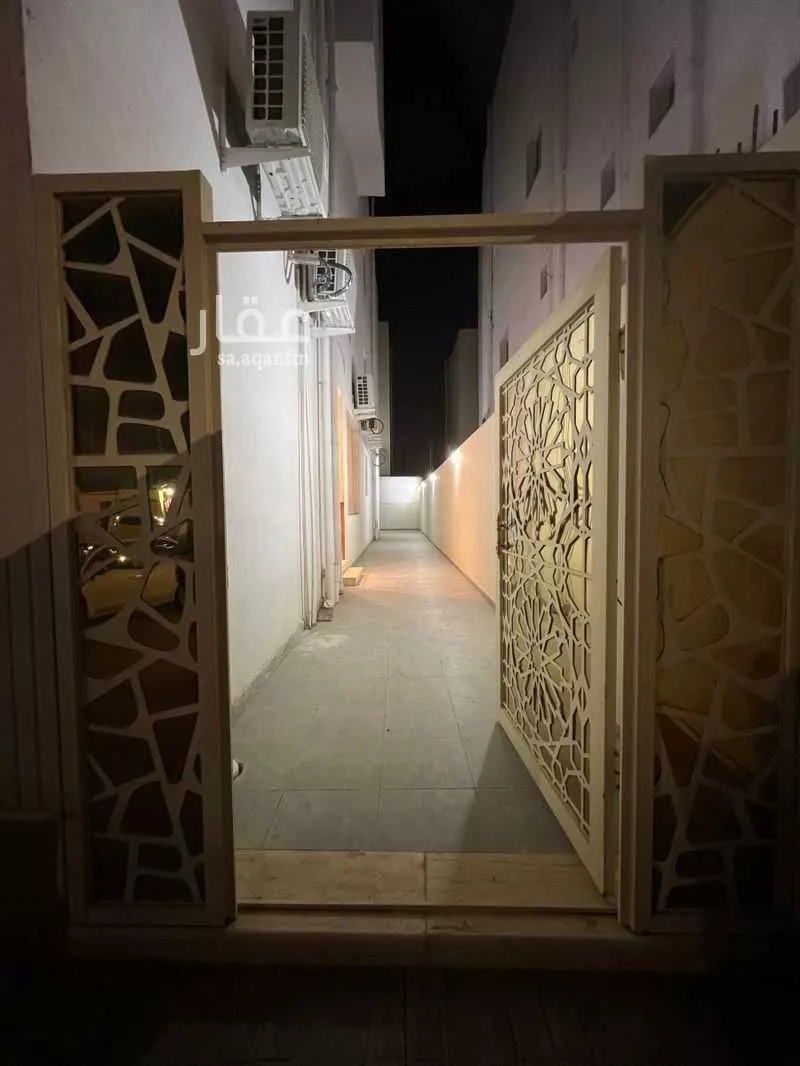 شقة للبيع في شارع علي ابن حسان, حي الرانوناء, مدينة المدينه المنوره, منطقة المدينة المنورة 1 صورة