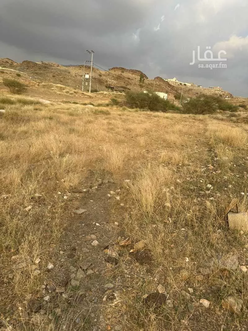 أرض للبيع في حي الحبيل, مدينة رجال المع - الحبيل, منطقة عسير 1 صورة