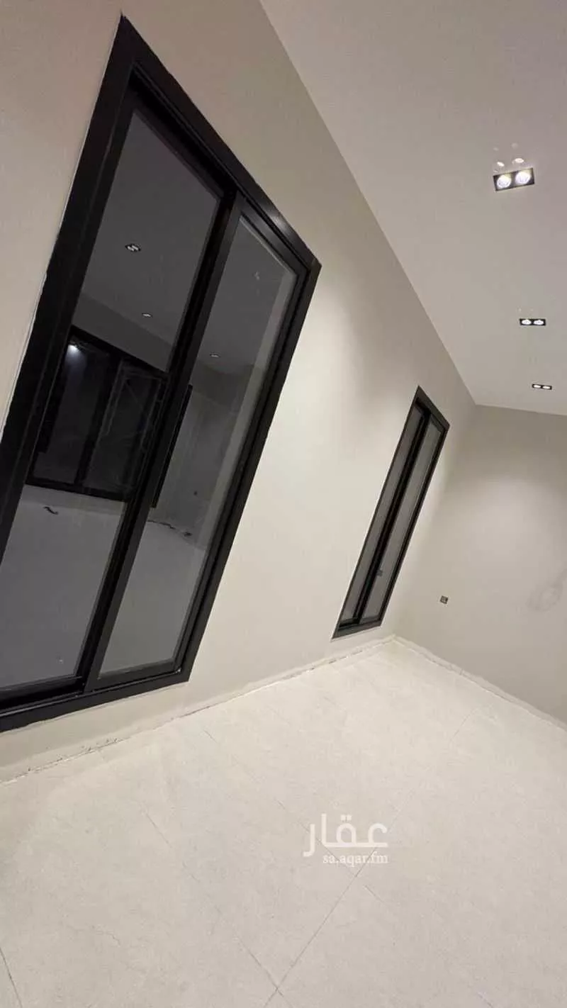 عمارة للإيجار في شارع سليمان بن أحمد الطبراني, حي المهدية, مدينة الرياض, منطقة الرياض 1 صورة