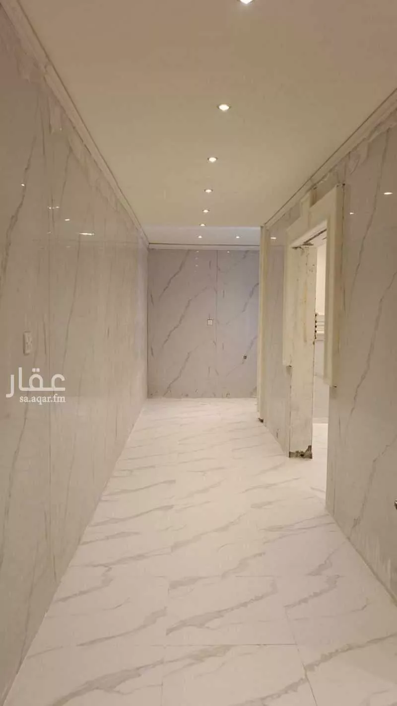 فيلا للإيجار في شارع الحريق, حي الملقا, مدينة الرياض, منطقة الرياض 1 صورة