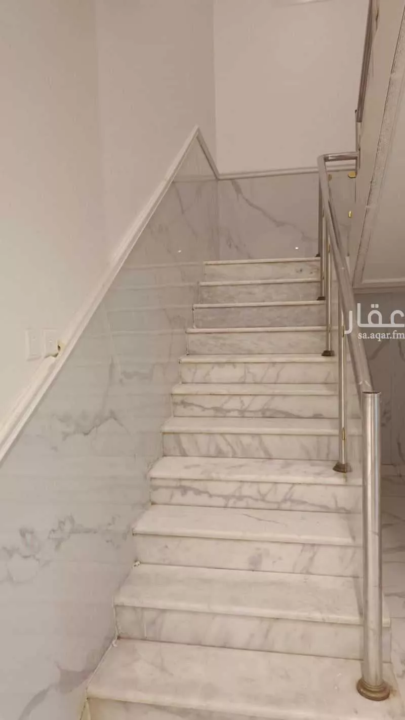فيلا للإيجار في شارع الحريق, حي الملقا, مدينة الرياض, منطقة الرياض 1 صورة