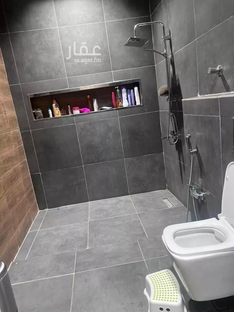 فيلا للبيع في شارع النزهة 51, حي النزهة, مدينة شقراء, منطقة الرياض 1 صورة