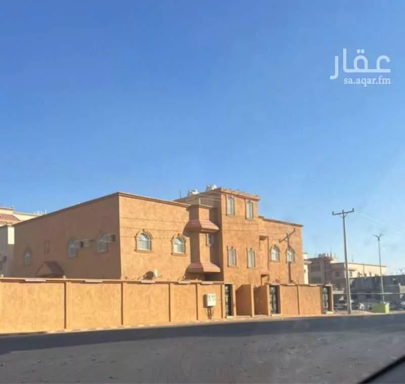 عمارة للبيع في شارع الشامي, حي الأمير مشعل ب, مدينة شروره, منطقة نجران 1 صورة